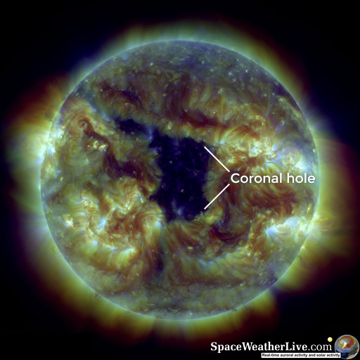 Tüüpiline krooniauk nähtuna NASA Päikese Dünaamika Vaatluskeskuses (Solar Dynamics Observatory SDO).