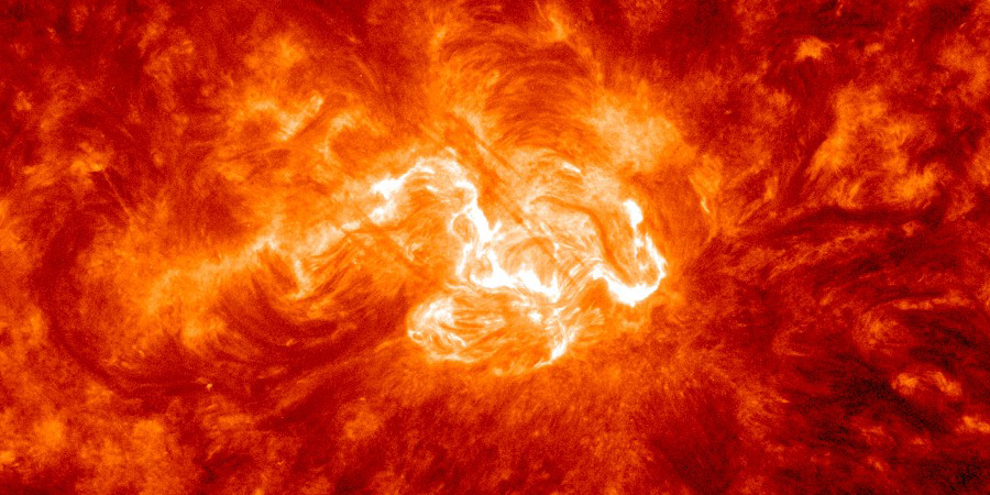 X1.6 CME, evolution of sunspot region 2205